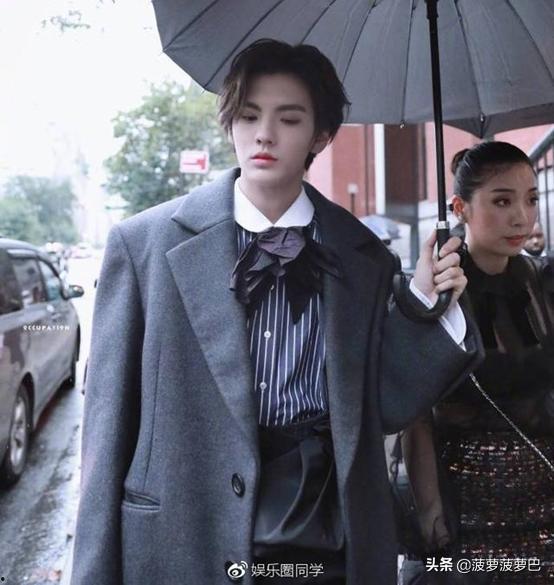 全娱乐圈都听我心声吃瓜嘎嘎香